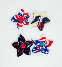 Load image into Gallery viewer, 4th of July Dog Bows